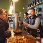 AUTOUR DU VIN, burgundyphotographer, photographeproduit, photographepackshot, photographebouteille, photographestill, photographeyonne, portraitprofessionnel, Photographe, nathaliaguimaraes, photographeauxerre, photographebourgogne, photographecorporate, photographeentreprise, France, Places, Bourgogne, Auxerre, chablis, Irancy, saintbrislevineux, Yonne, SEANCES, reportagephoto, shootingphotopro, bieremaddam, SAISON, printemps